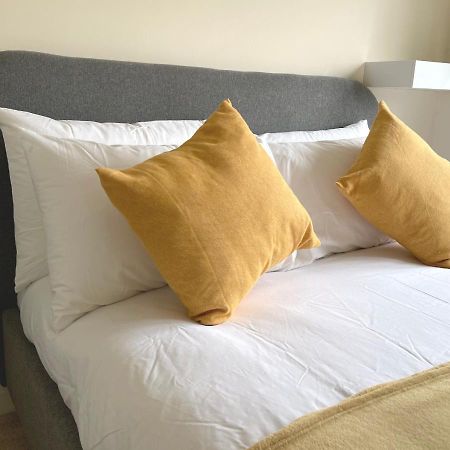 Ashford Holiday Home Sleeps 6 Free Parking Wifi Willesborough Exteriér fotografie