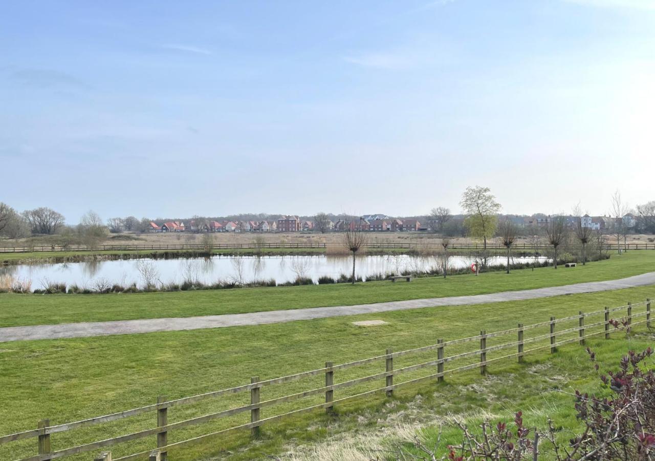 Ashford Holiday Home Sleeps 6 Free Parking Wifi Willesborough Exteriér fotografie