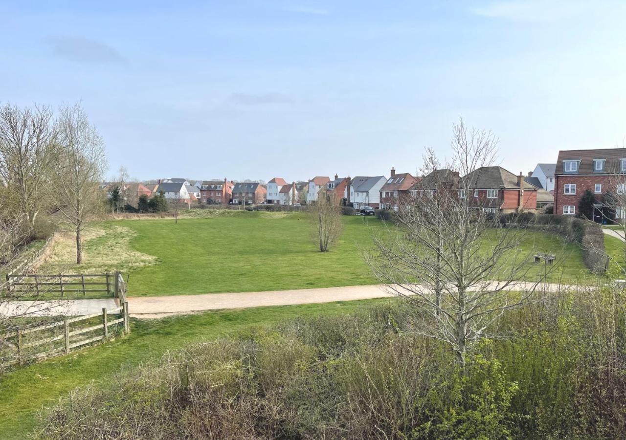 Ashford Holiday Home Sleeps 6 Free Parking Wifi Willesborough Exteriér fotografie